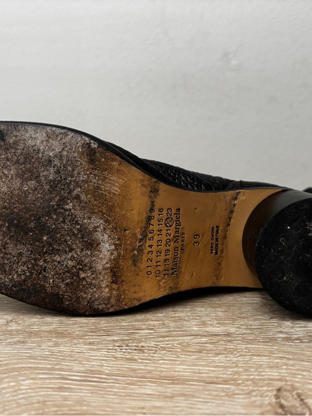 sz39 Margiela Tabi Black Textured heeled boot - Picture 8 of 12